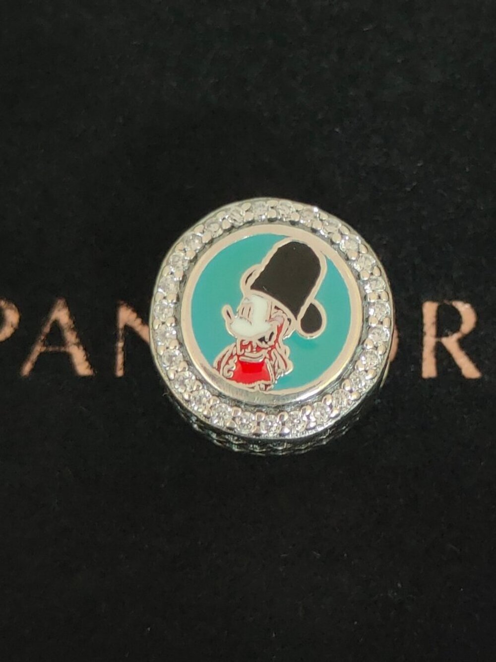 Pandora 2025 Epcot World Showcase United Kingdom Mickey Mouse Charm